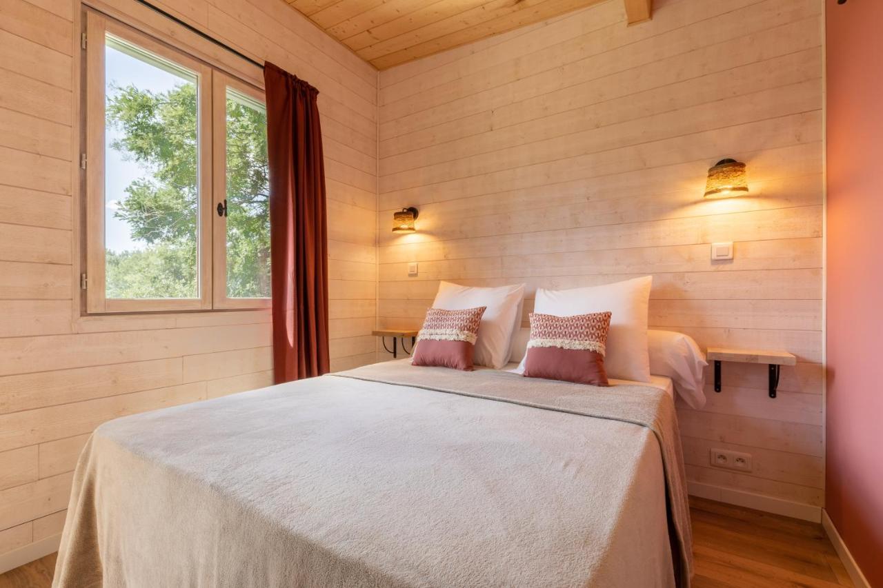 أفينيون Le Mas Des Cerisiers Jacuzzi Et Sauna Inclus Pour Tous Les Logements المظهر الخارجي الصورة